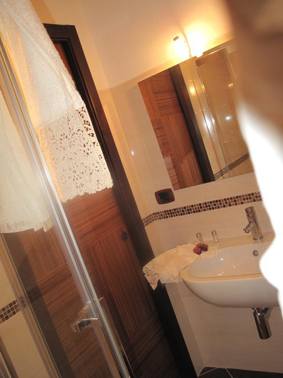 Marilyn Hotel Laterza Buitenkant foto